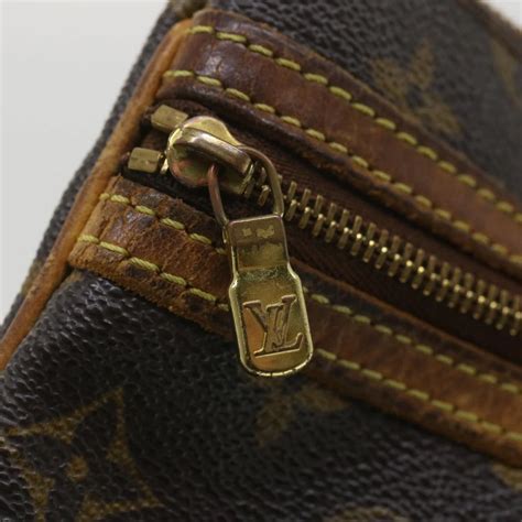 LOUIS VUITTON Monogram Pochette Bosphore Shoulder Bag 